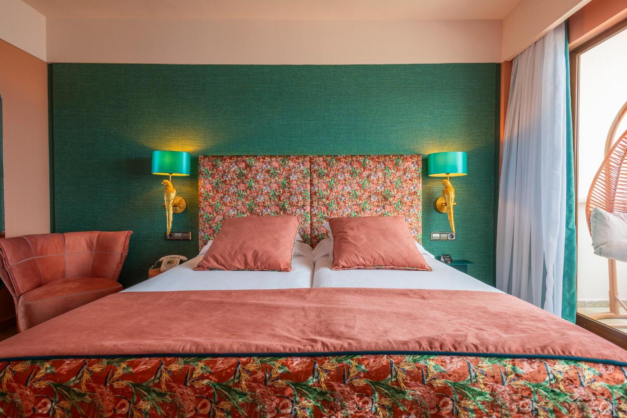 Nyx Hotel Ibiza By Leonardo Hotels-Adults Only Sant Antoni de Portmany Dış mekan fotoğraf